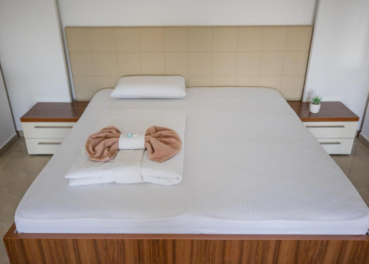 Guest House Agropapuk Šid Eksteriør billede