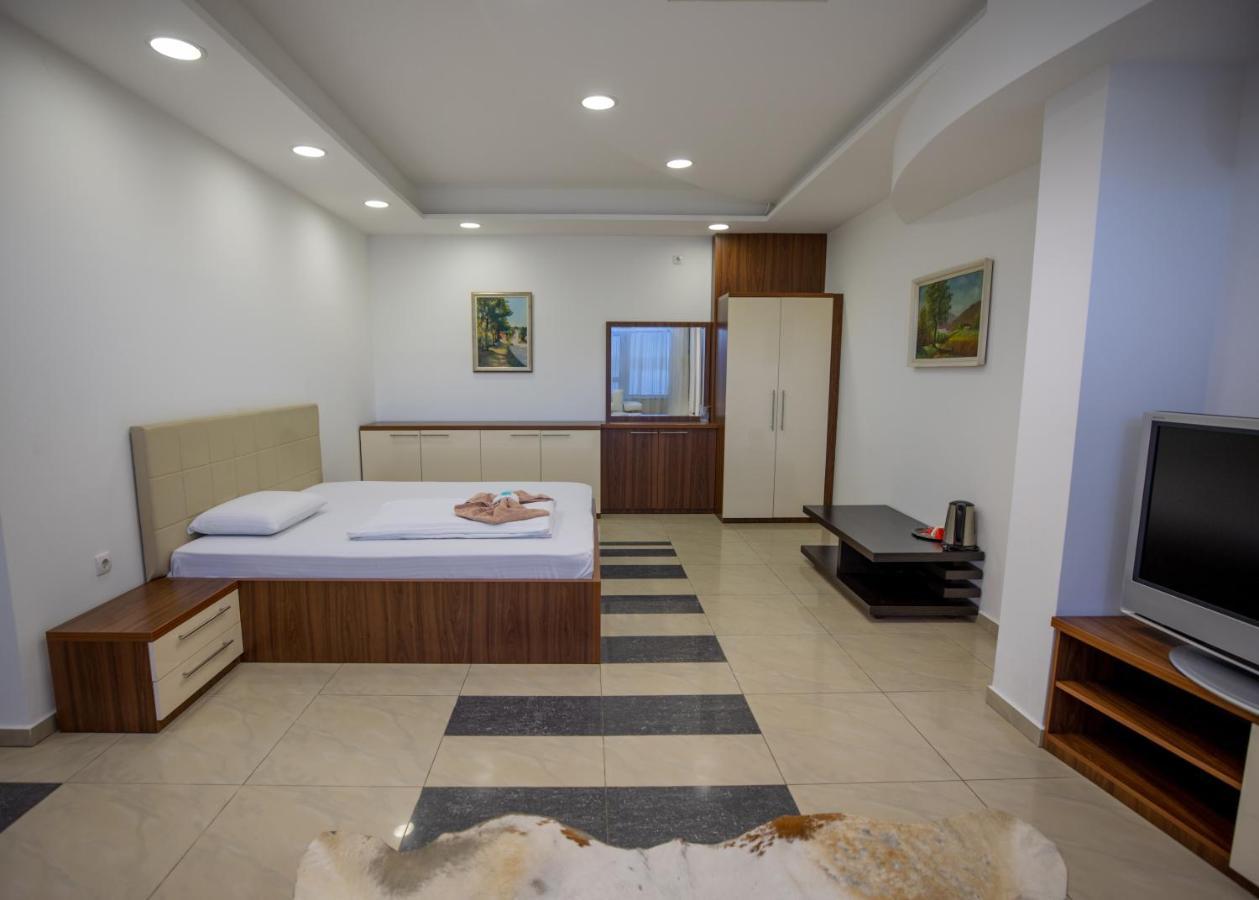 Guest House Agropapuk Šid Eksteriør billede